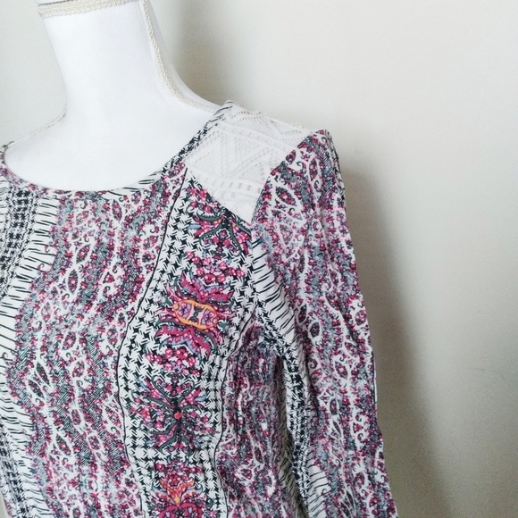 Copper Key Crochet Lace Detail Boho Abstract Print Long Sleeve Top - Picture 5 of 7